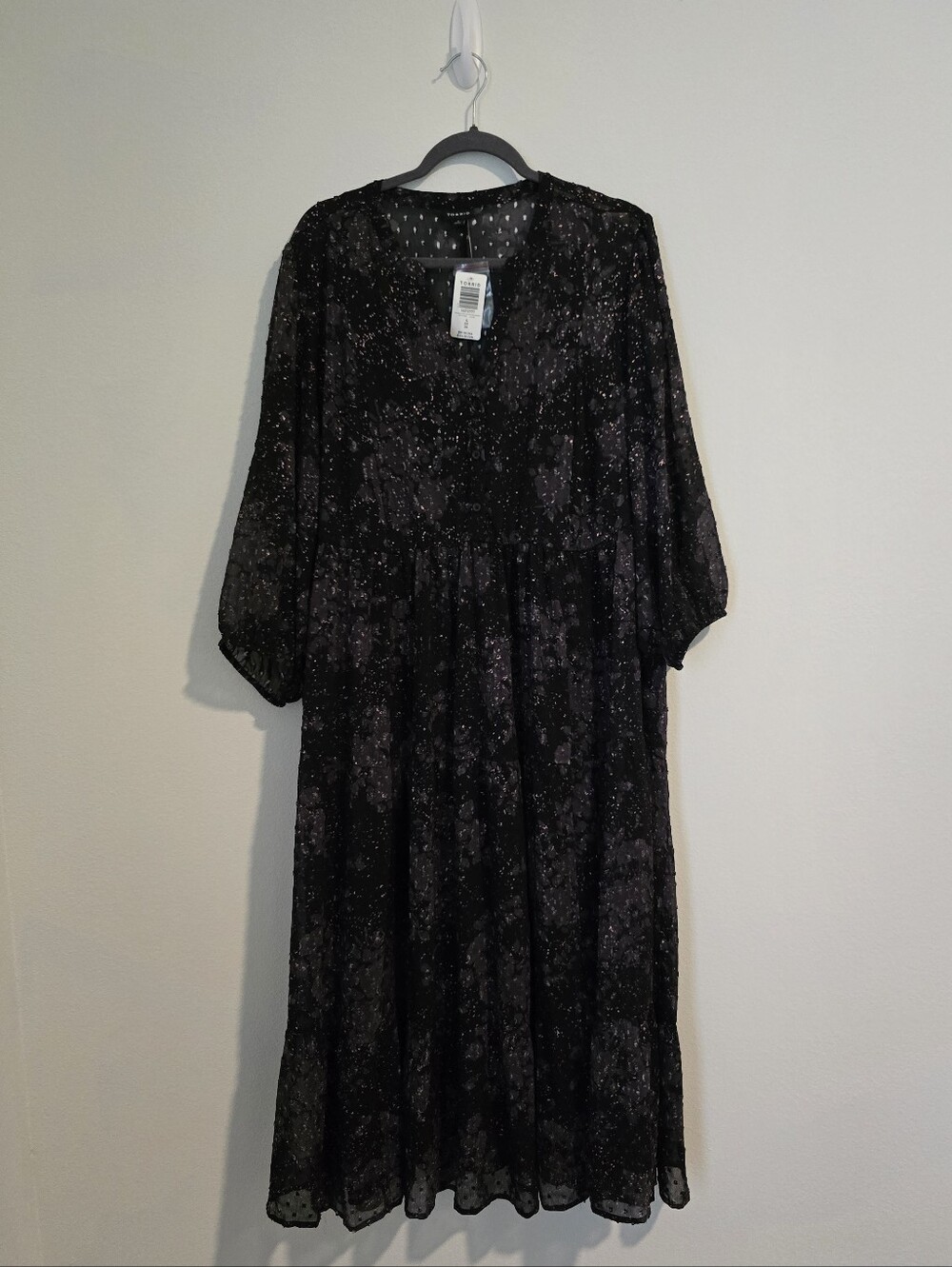 NWT Torrid dress black floral clipdot voluminous dress